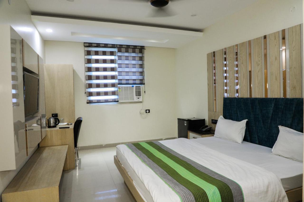 Hotel Vanson Villa - Near Connaught Place New Delhi Exterior photo