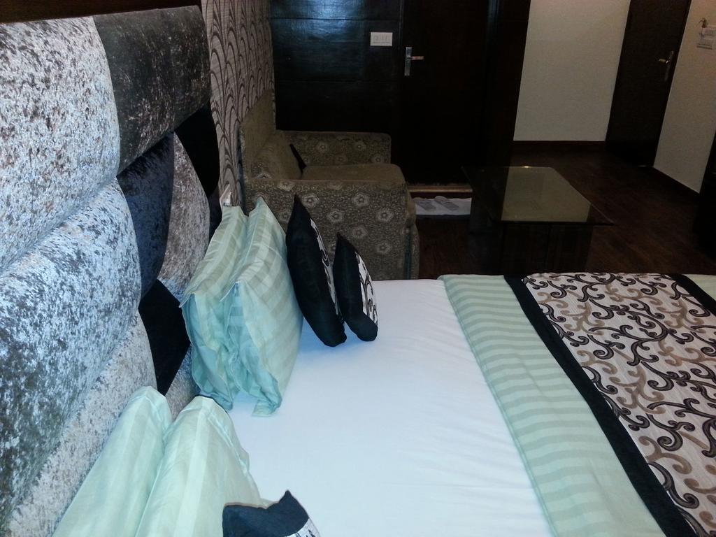 Hotel Vanson Villa - Near Connaught Place New Delhi Room photo